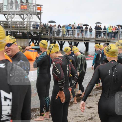 04.08.2024 - OstseeMan H.Heesch http://msf.ph/oto/6710785 04.08.2024 06:54:07 Bevor dem Schwimmen  meine-sportfotos.de