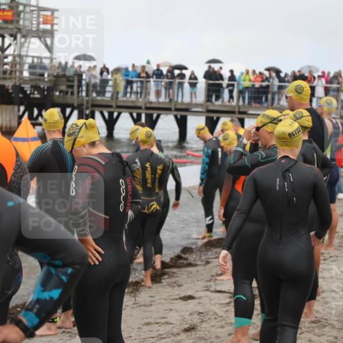 04.08.2024 - OstseeMan H.Heesch http://msf.ph/oto/6710787 04.08.2024 06:54:08 Bevor dem Schwimmen  meine-sportfotos.de