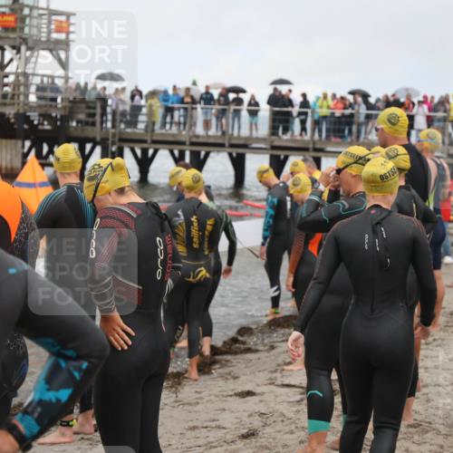04.08.2024 - OstseeMan H.Heesch http://msf.ph/oto/6710788 04.08.2024 06:54:08 Bevor dem Schwimmen  meine-sportfotos.de