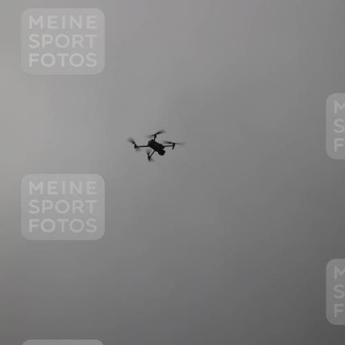 04.08.2024 - OstseeMan H.Heesch http://msf.ph/oto/6710795 04.08.2024 06:55:18 Bevor dem Schwimmen  meine-sportfotos.de