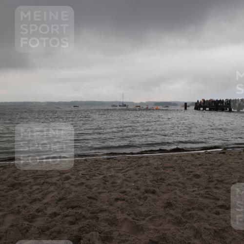 04.08.2024 - OstseeMan H.Heesch http://msf.ph/oto/6710802 04.08.2024 06:56:13 Bevor dem Schwimmen  meine-sportfotos.de