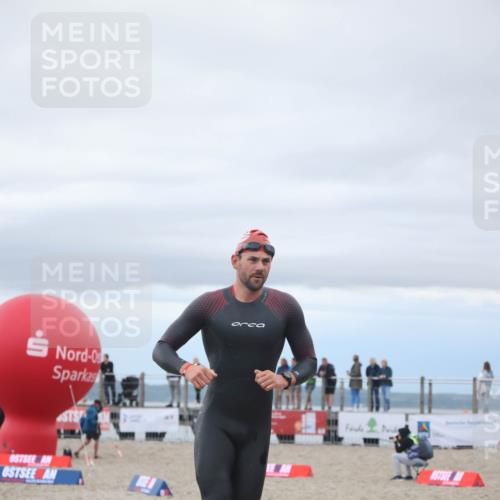 04.08.2024 - OstseeMan H.Heesch http://msf.ph/oto/6711890 04.08.2024 07:50:59 Schwimmen 26, 132, 141 meine-sportfotos.de