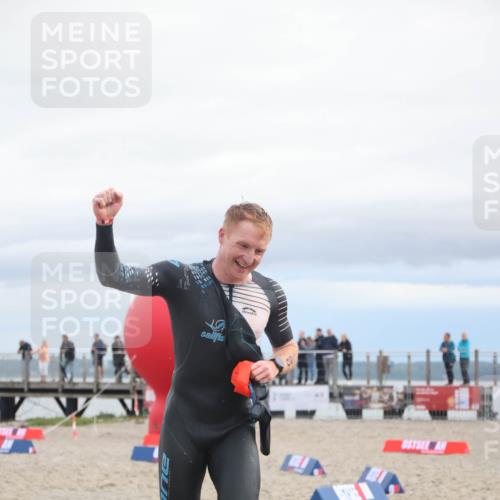 04.08.2024 - OstseeMan H.Heesch http://msf.ph/oto/6712711 04.08.2024 08:00:49 Schwimmen 30, 30, 65 meine-sportfotos.de
