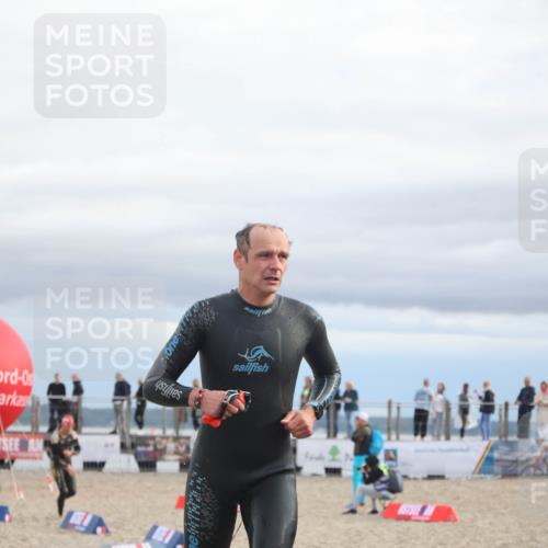 04.08.2024 - OstseeMan H.Heesch http://msf.ph/oto/6712925 04.08.2024 07:59:12 Schwimmen 42, 42, 59, 137 meine-sportfotos.de
