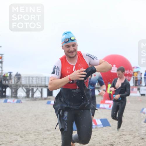 04.08.2024 - OstseeMan H.Heesch http://msf.ph/oto/6714286 04.08.2024 09:57:21 Schwimmen 240, 242, 352, 381 meine-sportfotos.de