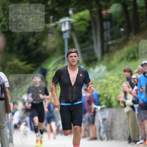 04.08.2024 - OstseeMan H.Heesch http://msf.ph/oto/6725414 04.08.2024 12:47:19 Laufen 230, 272, 318, 338, 363, 386, 392, 408, 436, 441, 538, 777 meine-sportfotos.de
