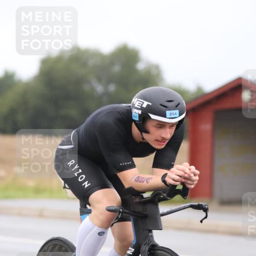 04.08.2024 - OstseeMan Fuchs,  Jonas http://msf.ph/oto/6726191 04.08.2024 10:12:48 Radfahren 65, 104, 163, 179, 207, 254 meine-sportfotos.de