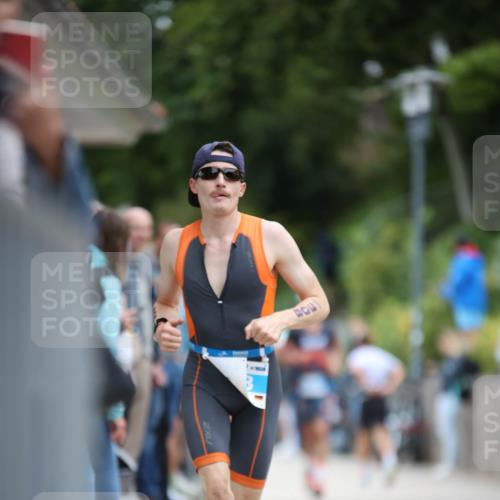 04.08.2024 - OstseeMan H.Heesch http://msf.ph/oto/6726241 04.08.2024 12:49:49 Laufen 308, 366, 413, 1249 meine-sportfotos.de