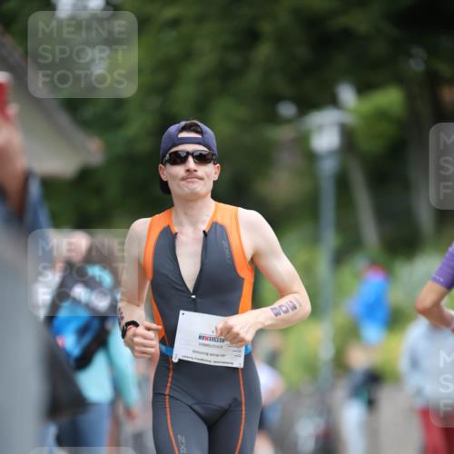 04.08.2024 - OstseeMan H.Heesch http://msf.ph/oto/6726279 04.08.2024 12:49:50 Laufen 308, 366, 413, 1249 meine-sportfotos.de