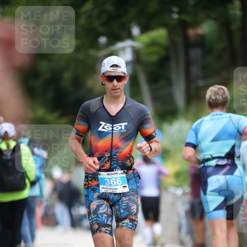 04.08.2024 - OstseeMan H.Heesch http://msf.ph/oto/6726353 04.08.2024 12:49:55 Laufen 308, 366, 412, 413, 1249 meine-sportfotos.de