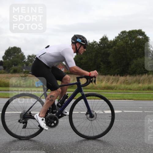 04.08.2024 - OstseeMan Fuchs,  Jonas http://msf.ph/oto/6727259 04.08.2024 10:30:52 Radfahren 304, 323, 391, 403, 405, 420, 563, 1125 meine-sportfotos.de