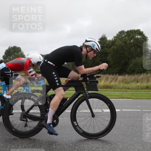 04.08.2024 - OstseeMan Fuchs,  Jonas http://msf.ph/oto/6728801 04.08.2024 10:42:23 Radfahren 32, 44, 162, 402, 425, 466, 468, 547, 653, 714, 727, 761 meine-sportfotos.de