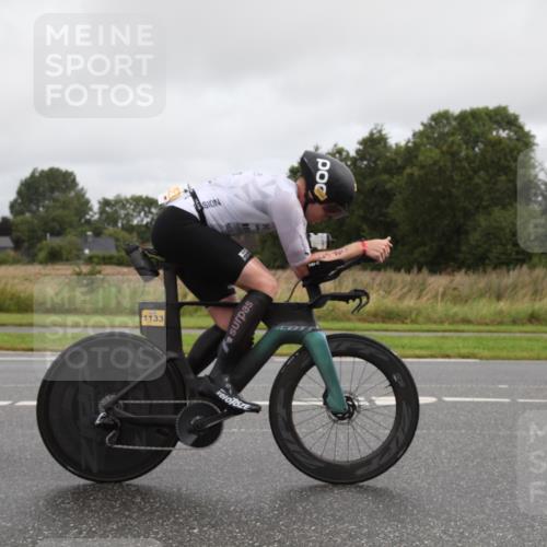 04.08.2024 - OstseeMan Fuchs,  Jonas http://msf.ph/oto/6728996 04.08.2024 10:43:48 Radfahren 240, 304, 323, 422, 521, 641, 1133, 1136 meine-sportfotos.de