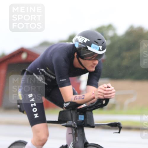 04.08.2024 - OstseeMan Fuchs,  Jonas http://msf.ph/oto/6730097 04.08.2024 10:18:42 Radfahren 145, 320, 1143 meine-sportfotos.de