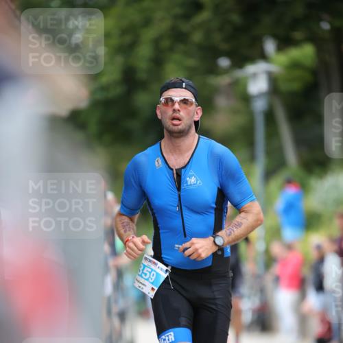 04.08.2024 - OstseeMan H.Heesch http://msf.ph/oto/6734580 04.08.2024 12:58:31 Laufen 164, 308, 315, 326, 355, 359, 362, 404, 405, 540, 1222 meine-sportfotos.de