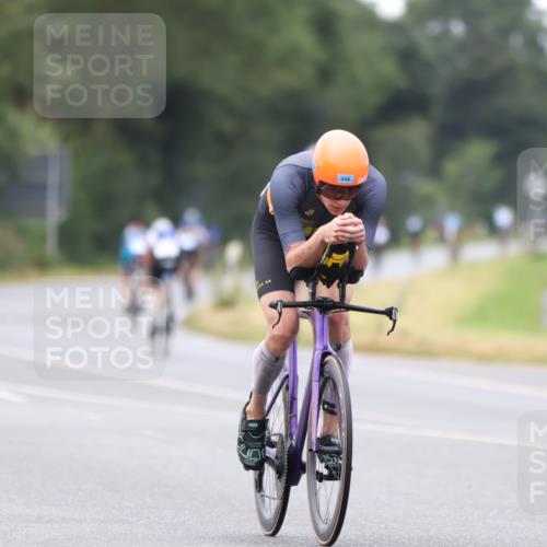 04.08.2024 - OstseeMan Fuchs,  Jonas http://msf.ph/oto/6734960 04.08.2024 11:11:36 Radfahren 88, 151, 246, 537, 694, 704, 742, 759, 821, 1235, 1239, 1273, 1289 meine-sportfotos.de