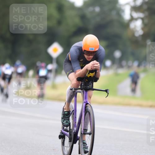 04.08.2024 - OstseeMan Fuchs,  Jonas http://msf.ph/oto/6734967 04.08.2024 11:11:36 Radfahren 88, 151, 246, 537, 694, 704, 742, 759, 821, 1235, 1239, 1273, 1289 meine-sportfotos.de