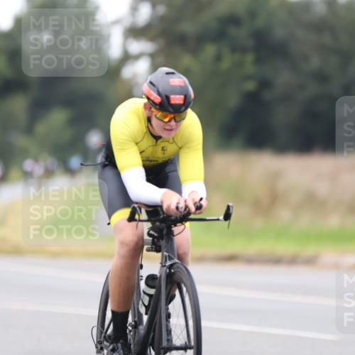 04.08.2024 - OstseeMan Fuchs,  Jonas http://msf.ph/oto/6735137 04.08.2024 11:11:41 Radfahren 88, 151, 246, 544, 649, 704, 759, 821, 971, 1235, 1239, 1273, 1289 meine-sportfotos.de