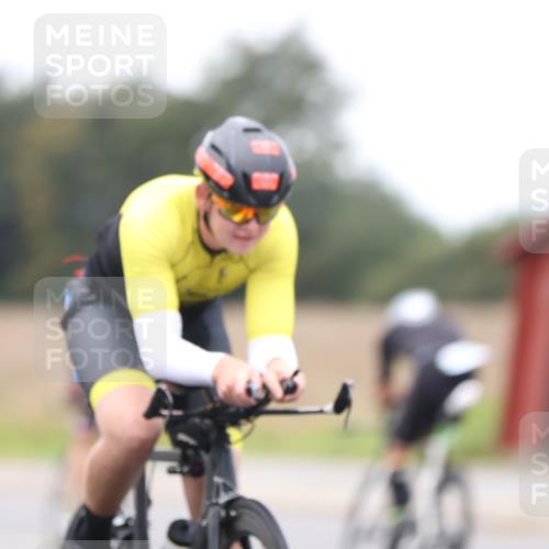 04.08.2024 - OstseeMan Fuchs,  Jonas http://msf.ph/oto/6735161 04.08.2024 11:11:42 Radfahren 88, 151, 246, 544, 649, 704, 759, 821, 971, 1235, 1239, 1273, 1289 meine-sportfotos.de