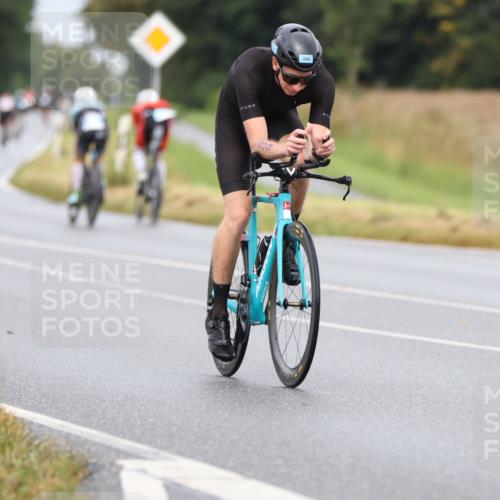 04.08.2024 - OstseeMan Fuchs,  Jonas http://msf.ph/oto/6736601 04.08.2024 10:33:14 Radfahren 47, 171, 305, 306, 308, 396, 421 meine-sportfotos.de