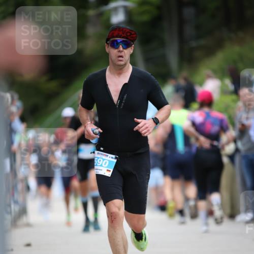 04.08.2024 - OstseeMan H.Heesch http://msf.ph/oto/6740334 04.08.2024 13:09:22 Laufen 286, 312, 320, 369, 418, 590, 596, 609, 754 meine-sportfotos.de