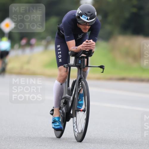 04.08.2024 - OstseeMan Fuchs,  Jonas http://msf.ph/oto/6743613 04.08.2024 11:41:31 Radfahren 13, 68, 200, 222, 227, 239, 320, 336, 445, 1283 meine-sportfotos.de