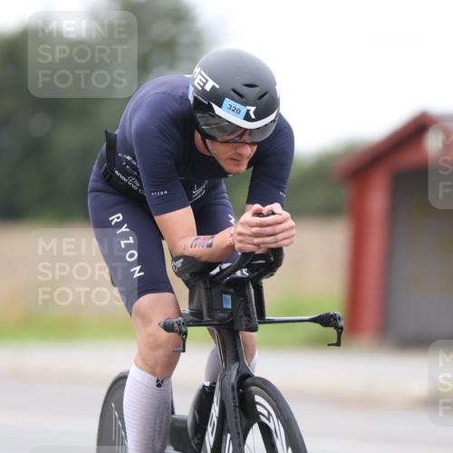 04.08.2024 - OstseeMan Fuchs,  Jonas http://msf.ph/oto/6743619 04.08.2024 11:41:31 Radfahren 13, 68, 200, 222, 227, 239, 320, 336, 445, 1283 meine-sportfotos.de