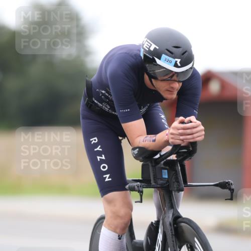 04.08.2024 - OstseeMan Fuchs,  Jonas http://msf.ph/oto/6743620 04.08.2024 11:41:31 Radfahren 13, 68, 200, 222, 227, 239, 320, 336, 445, 1283 meine-sportfotos.de