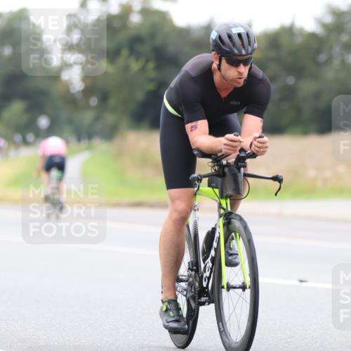 04.08.2024 - OstseeMan Fuchs,  Jonas http://msf.ph/oto/6743625 04.08.2024 11:41:33 Radfahren 13, 68, 200, 222, 227, 239, 320, 336, 445, 1283 meine-sportfotos.de