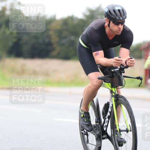 04.08.2024 - OstseeMan Fuchs,  Jonas http://msf.ph/oto/6743628 04.08.2024 11:41:33 Radfahren 13, 68, 200, 222, 227, 239, 320, 336, 445, 1283 meine-sportfotos.de