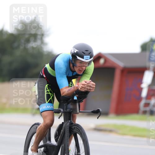 04.08.2024 - OstseeMan Fuchs,  Jonas http://msf.ph/oto/6743635 04.08.2024 11:41:35 Radfahren 13, 68, 200, 222, 227, 239, 320, 336, 445, 1116 meine-sportfotos.de