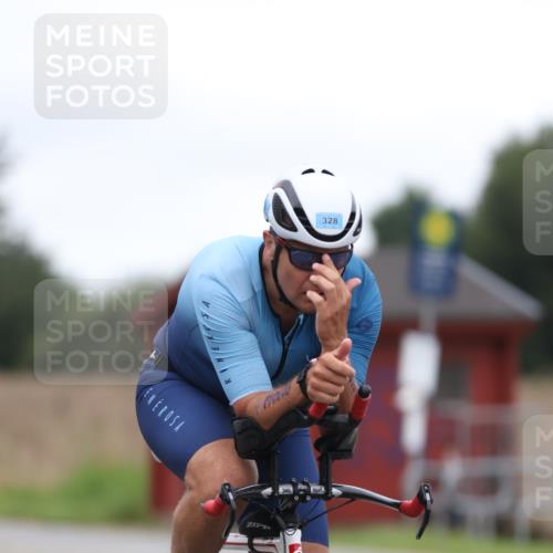 04.08.2024 - OstseeMan Fuchs,  Jonas http://msf.ph/oto/6743910 04.08.2024 11:44:40 Radfahren 22, 80, 301, 328, 394, 405, 696 meine-sportfotos.de