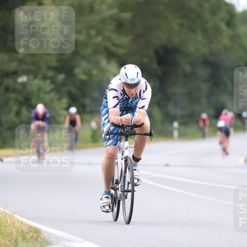 04.08.2024 - OstseeMan Fuchs,  Jonas http://msf.ph/oto/6748860 04.08.2024 12:21:20 Radfahren 21, 77, 159, 261, 302, 521, 682, 715, 814, 834, 908, 954 meine-sportfotos.de