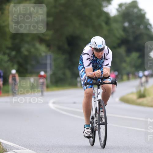 04.08.2024 - OstseeMan Fuchs,  Jonas http://msf.ph/oto/6748878 04.08.2024 12:21:20 Radfahren 21, 77, 159, 261, 302, 521, 682, 715, 814, 834, 908, 954 meine-sportfotos.de
