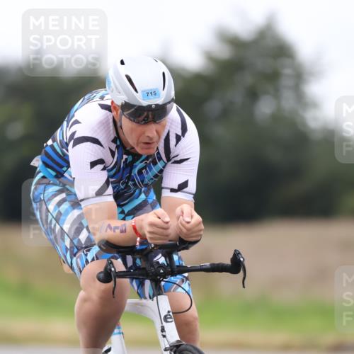 04.08.2024 - OstseeMan Fuchs,  Jonas http://msf.ph/oto/6748909 04.08.2024 12:21:21 Radfahren 21, 77, 261, 302, 521, 682, 715, 814, 834, 908, 954 meine-sportfotos.de