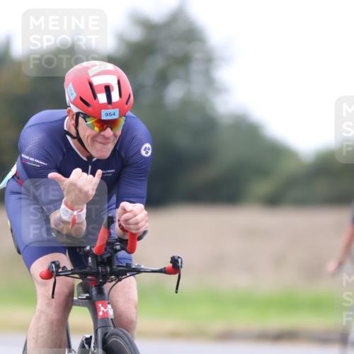 04.08.2024 - OstseeMan Fuchs,  Jonas http://msf.ph/oto/6748935 04.08.2024 12:21:26 Radfahren 77, 91, 261, 521, 715, 822, 834, 908, 954 meine-sportfotos.de