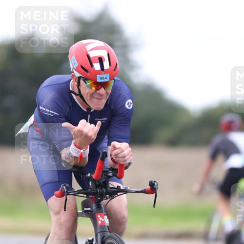 04.08.2024 - OstseeMan Fuchs,  Jonas http://msf.ph/oto/6748938 04.08.2024 12:21:26 Radfahren 77, 91, 261, 521, 715, 822, 834, 908, 954 meine-sportfotos.de