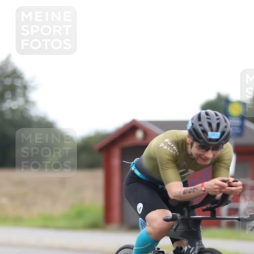 04.08.2024 - OstseeMan Fuchs,  Jonas http://msf.ph/oto/6749193 04.08.2024 11:56:26 Radfahren 93, 155, 233, 250, 266, 408, 419, 440, 453, 481, 587, 727, 761, 777 meine-sportfotos.de