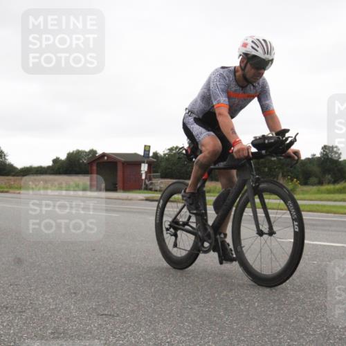 04.08.2024 - OstseeMan Fuchs,  Jonas http://msf.ph/oto/6749357 04.08.2024 11:23:30 Radfahren 24, 254, 852, 973, 1274 meine-sportfotos.de