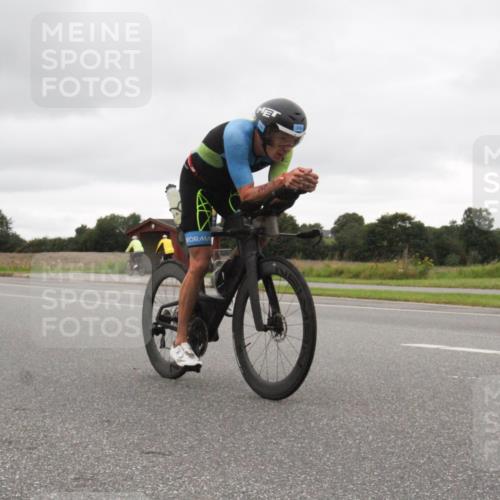 04.08.2024 - OstseeMan Fuchs,  Jonas http://msf.ph/oto/6749839 04.08.2024 11:41:34 Radfahren 13, 68, 200, 222, 227, 239, 320, 336, 445, 1283 meine-sportfotos.de