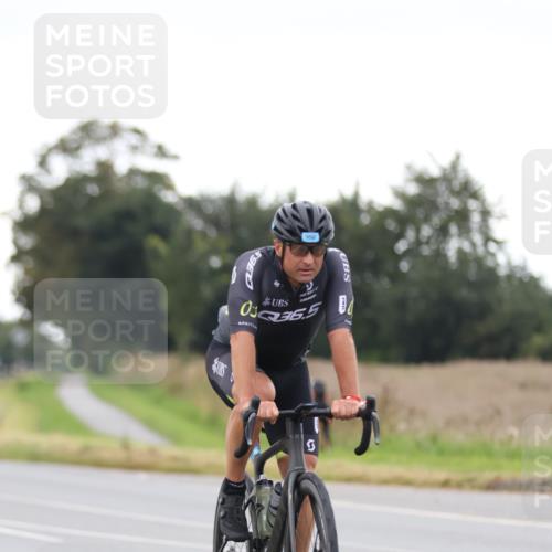 04.08.2024 - OstseeMan Fuchs,  Jonas http://msf.ph/oto/6750231 04.08.2024 12:34:30 Radfahren 39, 382, 465, 726, 834, 918, 950 meine-sportfotos.de