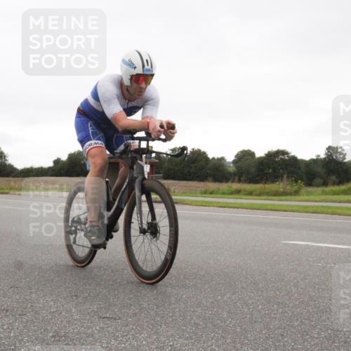 04.08.2024 - OstseeMan Fuchs,  Jonas http://msf.ph/oto/6750335 04.08.2024 11:56:29 Radfahren 93, 155, 233, 250, 408, 419, 440, 453, 481, 564, 587, 727, 761, 777 meine-sportfotos.de
