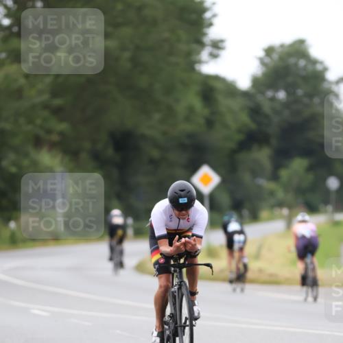 04.08.2024 - OstseeMan Fuchs,  Jonas http://msf.ph/oto/6750603 04.08.2024 12:00:59 Radfahren 102, 168, 240, 507, 527, 543, 720, 741, 768, 783, 832, 1122 meine-sportfotos.de