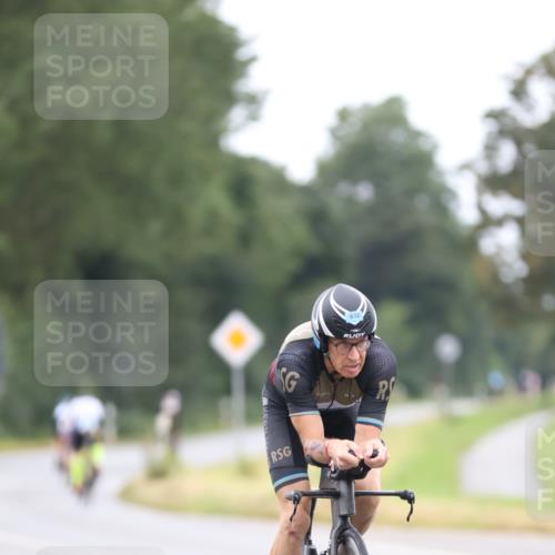 04.08.2024 - OstseeMan Fuchs,  Jonas http://msf.ph/oto/6750633 04.08.2024 12:01:04 Radfahren 102, 240, 369, 448, 527, 543, 720, 741, 768, 783, 832, 1122, 1128 meine-sportfotos.de