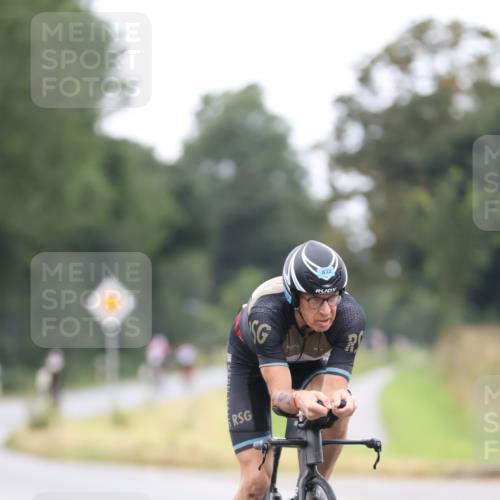 04.08.2024 - OstseeMan Fuchs,  Jonas http://msf.ph/oto/6750639 04.08.2024 12:01:04 Radfahren 102, 240, 369, 448, 527, 543, 720, 741, 768, 783, 832, 1122, 1128 meine-sportfotos.de