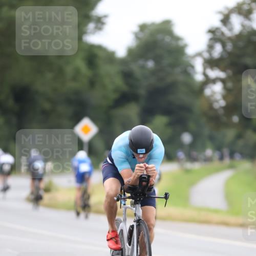 04.08.2024 - OstseeMan Fuchs,  Jonas http://msf.ph/oto/6753158 04.08.2024 12:09:19 Radfahren 242, 548, 579, 727, 761, 767, 777 meine-sportfotos.de