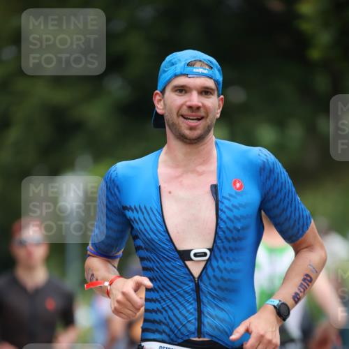 04.08.2024 - OstseeMan H.Heesch http://msf.ph/oto/6754657 04.08.2024 13:24:04 Laufen 20, 258, 284, 308, 394, 414, 416, 453, 473, 543, 625, 679, 727, 839, 906, 935, 1147 meine-sportfotos.de