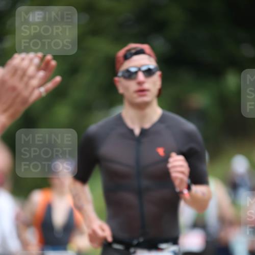 04.08.2024 - OstseeMan H.Heesch http://msf.ph/oto/6754674 04.08.2024 13:24:06 Laufen 20, 258, 284, 308, 394, 414, 416, 453, 473, 495, 543, 679, 727, 839, 906, 935, 941 meine-sportfotos.de