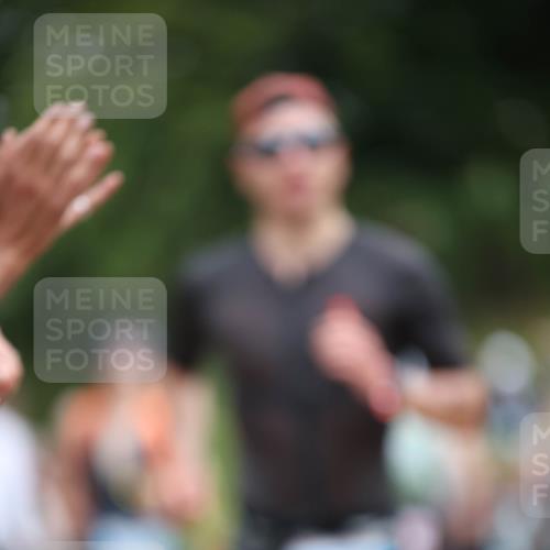 04.08.2024 - OstseeMan H.Heesch http://msf.ph/oto/6754678 04.08.2024 13:24:06 Laufen 20, 258, 284, 308, 394, 414, 416, 453, 473, 495, 543, 679, 727, 839, 906, 935, 941 meine-sportfotos.de
