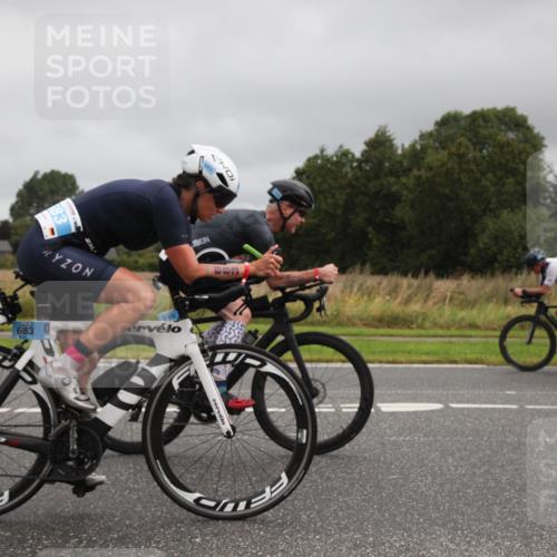 04.08.2024 - OstseeMan Fuchs,  Jonas http://msf.ph/oto/6755585 04.08.2024 11:03:26 Radfahren 111, 595, 683, 766, 781, 782, 834, 888, 919, 922, 981, 983, 1182 meine-sportfotos.de